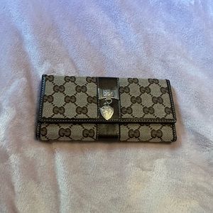 Gucci wallet